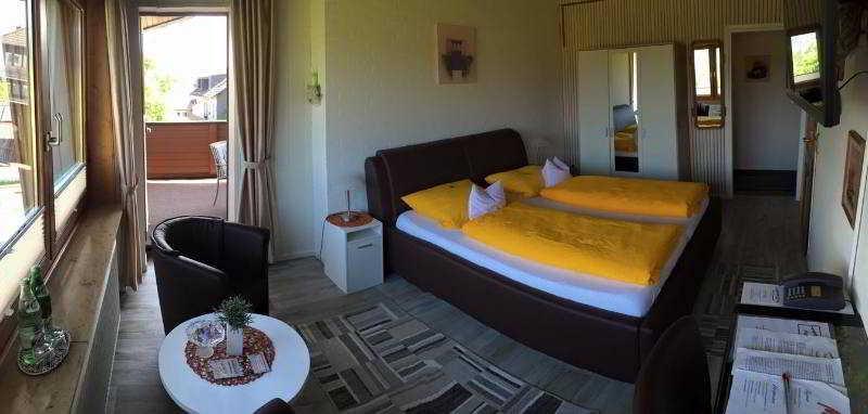 Hotel Brunnenbach เบราน์ลาเกอ ภายนอก รูปภาพ