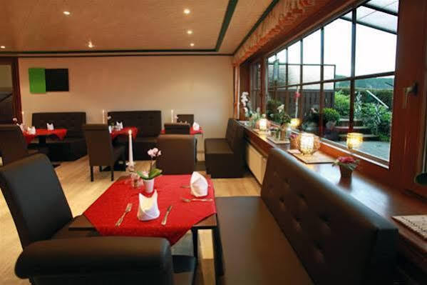 Hotel Brunnenbach เบราน์ลาเกอ ภายนอก รูปภาพ